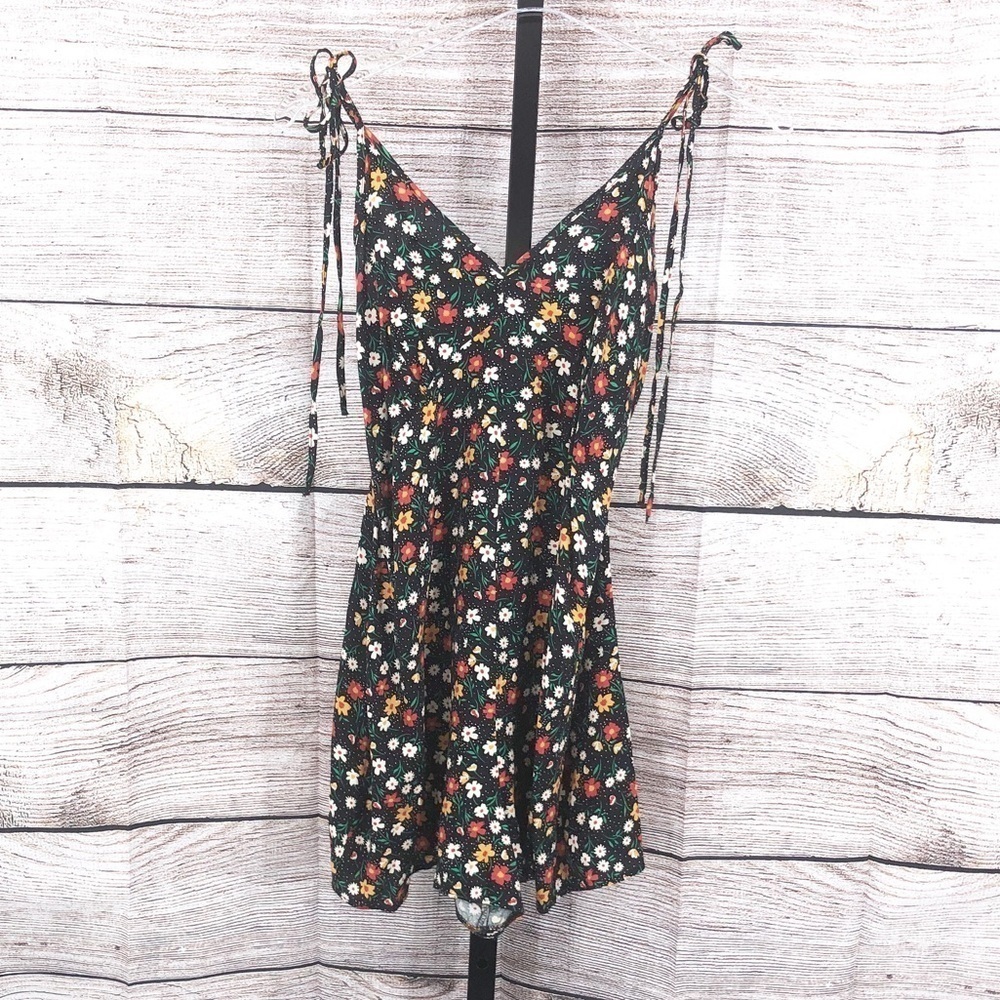 ASOS Design V-Neck Tie Shoulder Swing Romper in Dark Floral Size 2